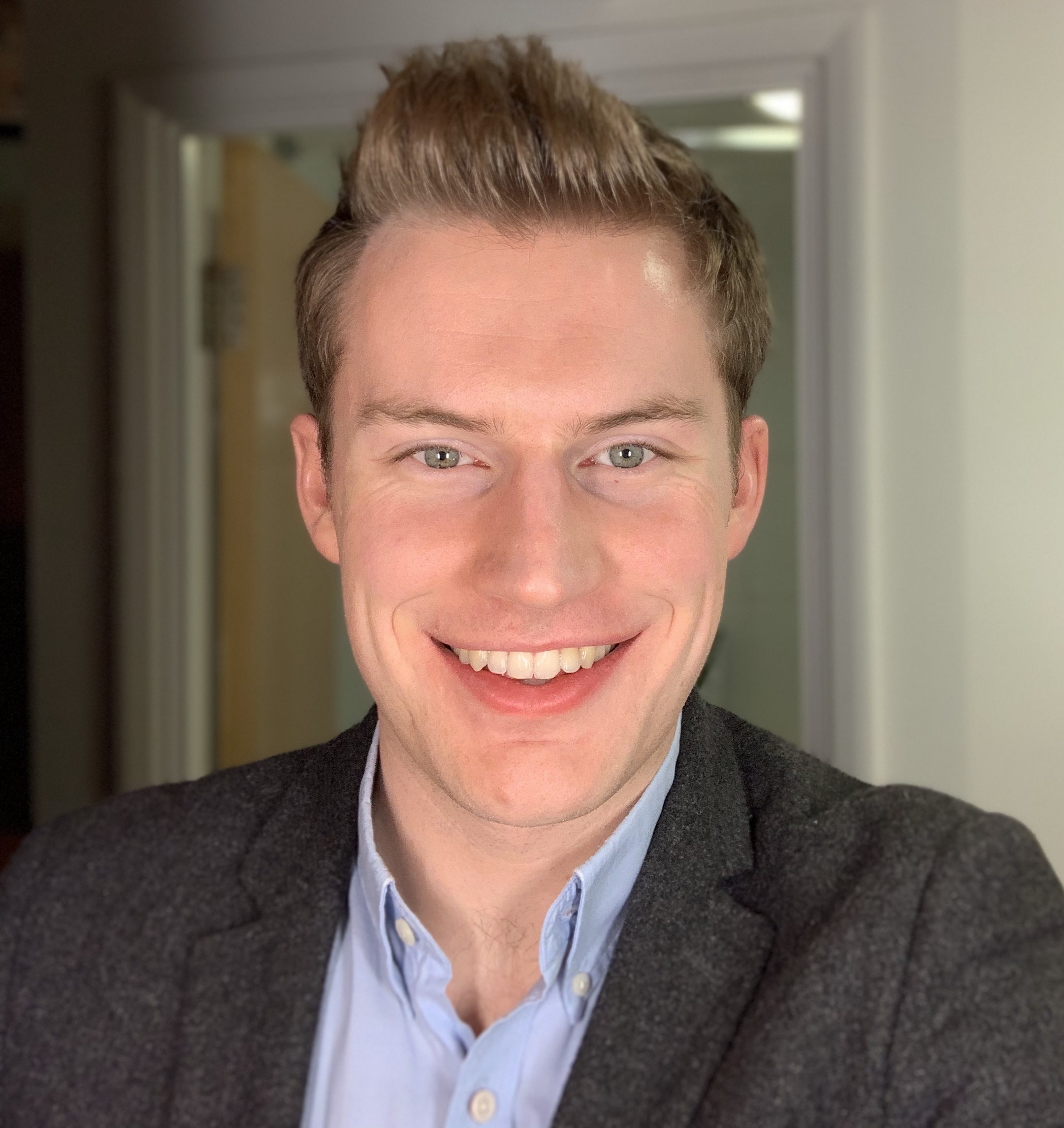 Dr Alan MacKenzie